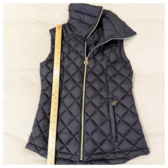 Michael Kors Quilted Puffer Vest | Women’s XS | Black | Ultralight Down - Picture 10 of 10